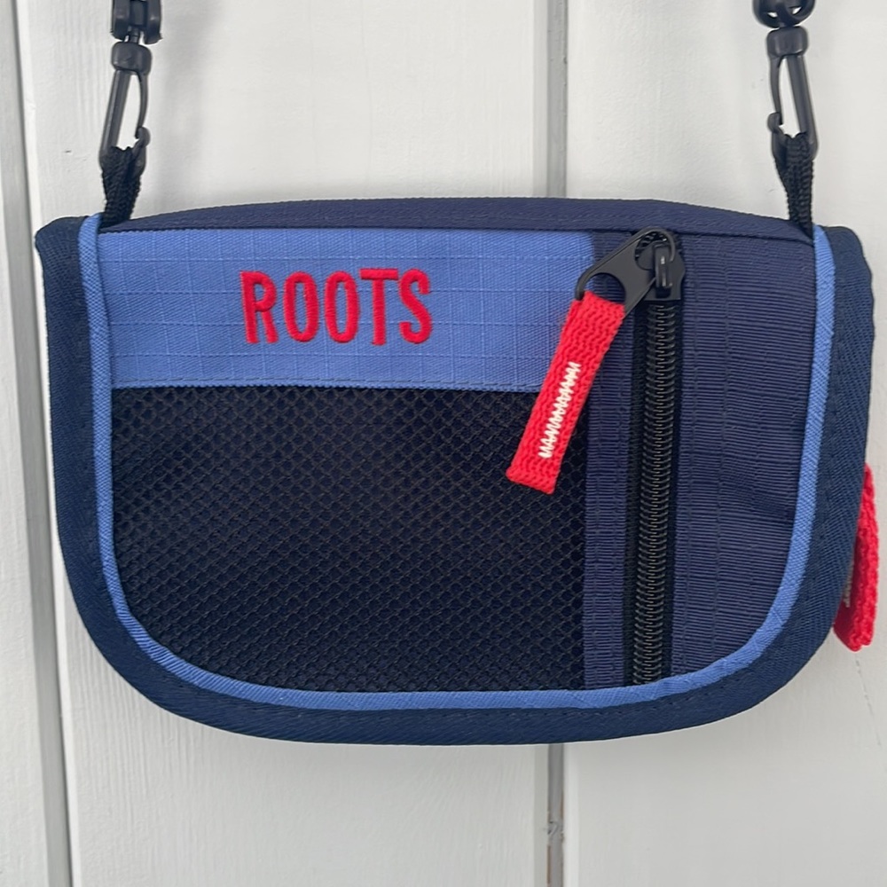 Roots Crossbody Wallet Bag Purse